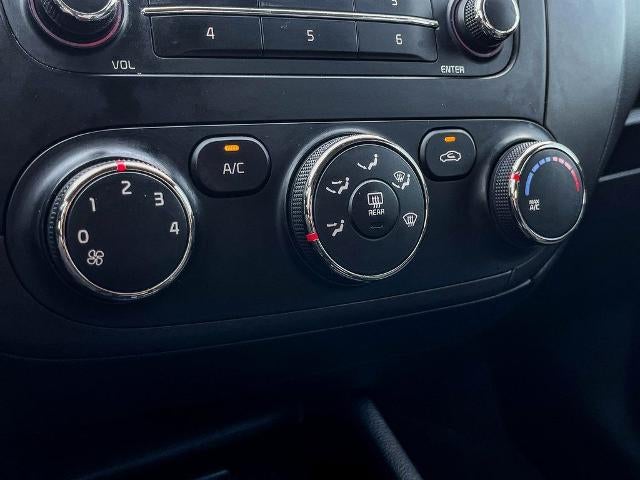 2016 Kia Forte 5-Door LX