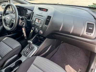 2016 Kia Forte 5-Door LX