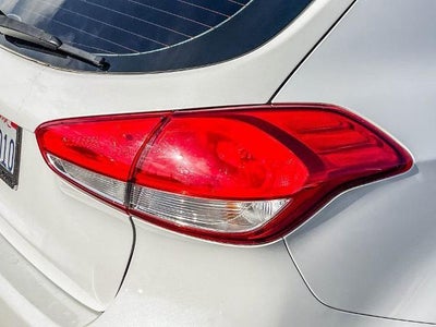 2016 Kia Forte 5-Door LX