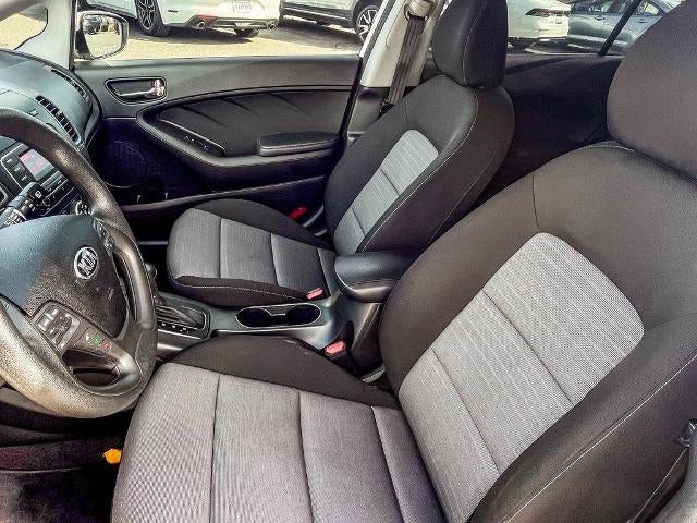 2016 Kia Forte 5-Door LX