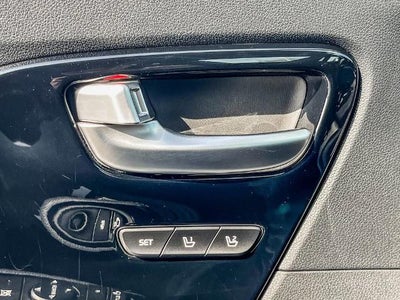 2022 Kia Niro Plug-In Hybrid EX Premium