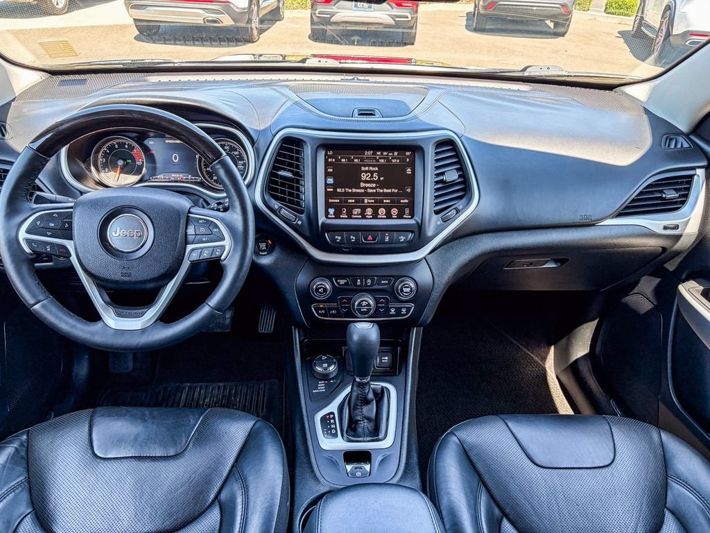 2016 Jeep Cherokee Overland