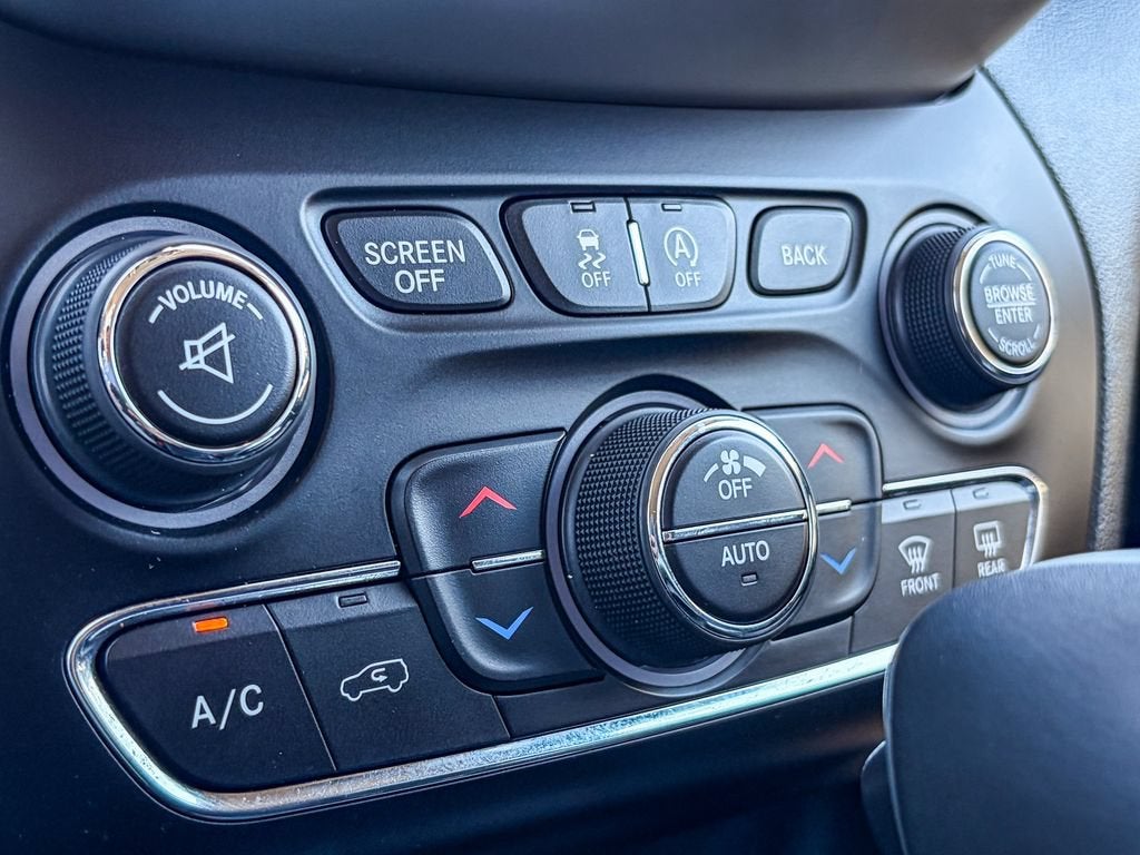 2016 Jeep Cherokee Overland