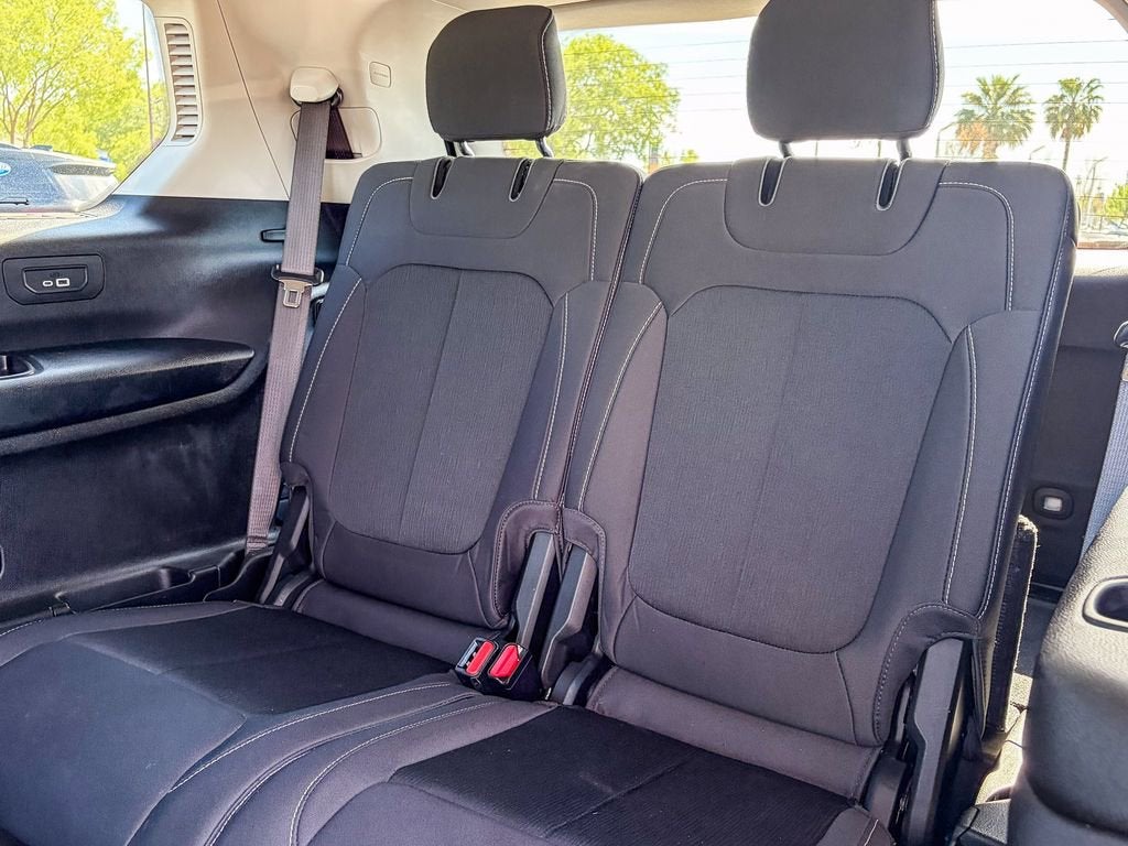 2021 Jeep Grand Cherokee L Laredo