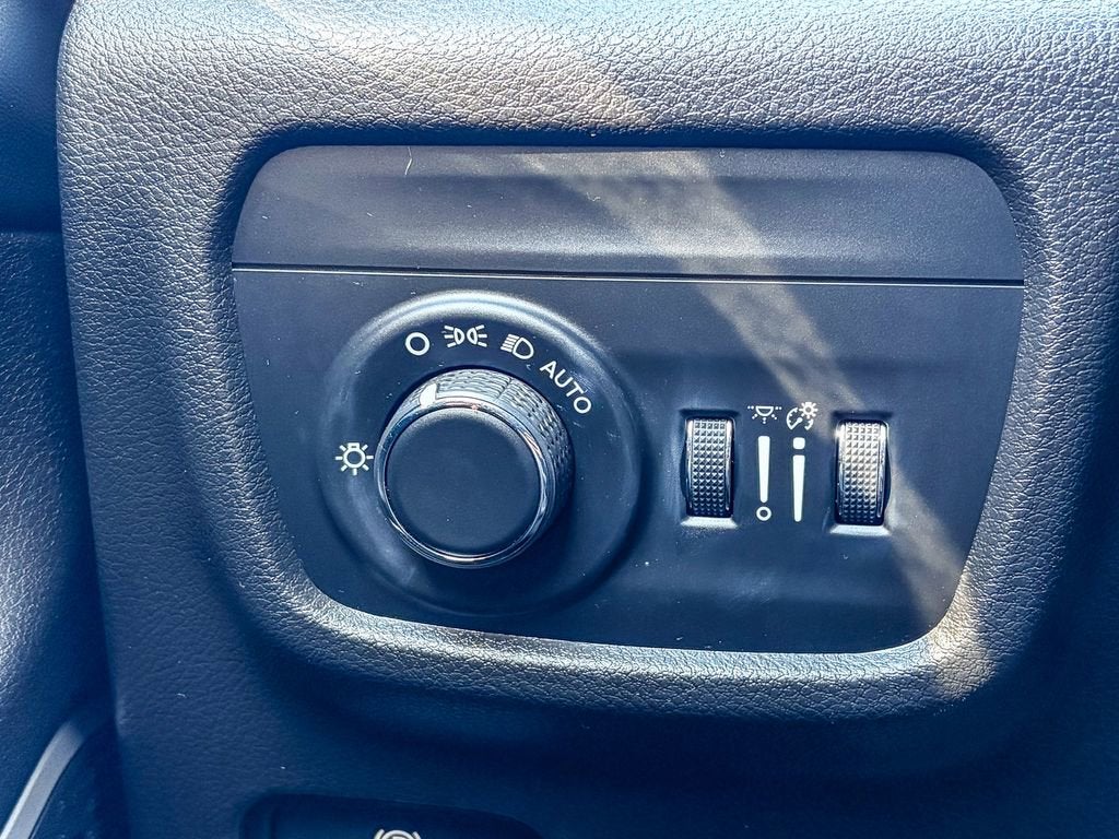 2021 Jeep Grand Cherokee L Laredo