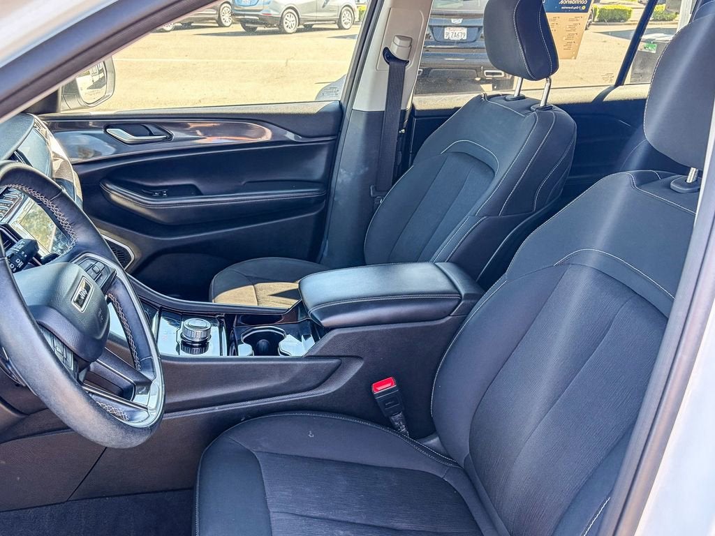 2021 Jeep Grand Cherokee L Laredo