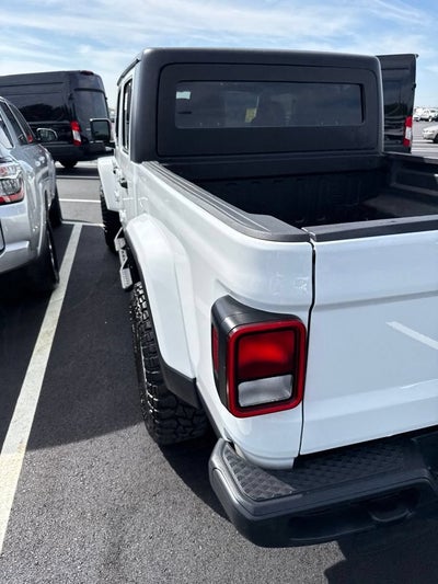 2022 Jeep Gladiator Sport S 4x4
