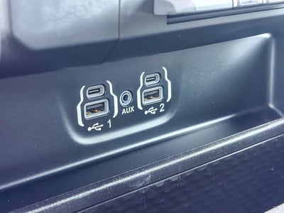 2023 RAM 1500 Big Horn Crew Cab 4x4 5'7" Box