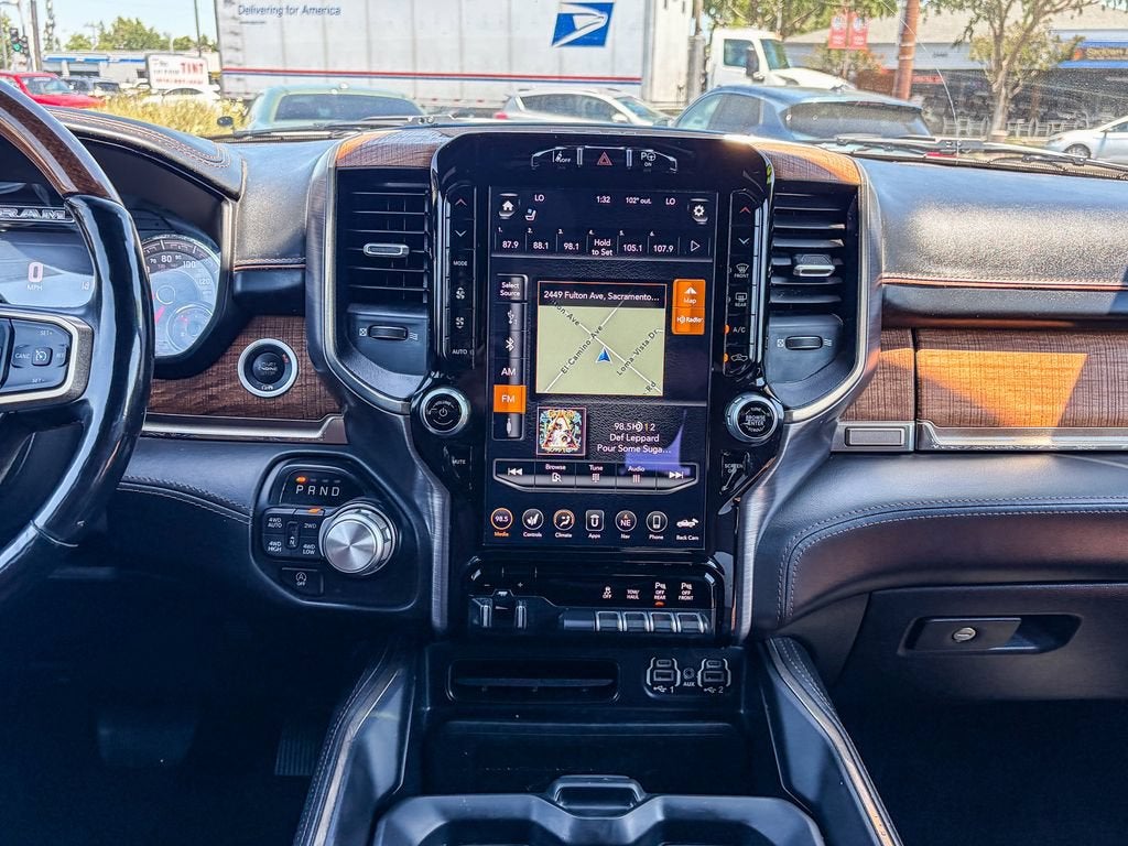 2020 RAM 1500 Laramie Longhorn Crew Cab 4x4 5'7" Box
