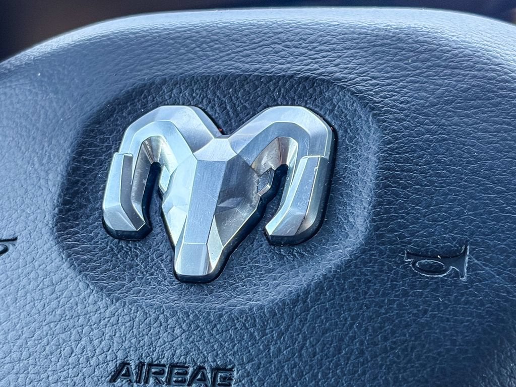 2020 RAM 1500 Laramie Longhorn Crew Cab 4x4 5'7" Box
