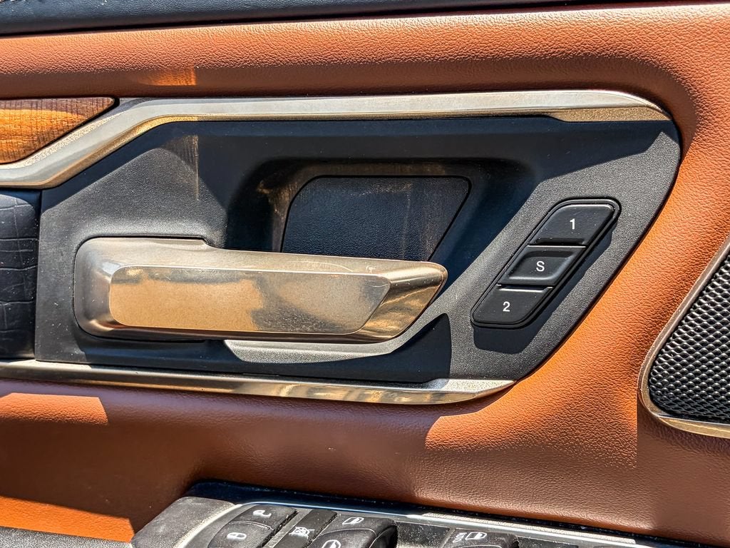 2020 RAM 1500 Laramie Longhorn Crew Cab 4x4 5'7" Box