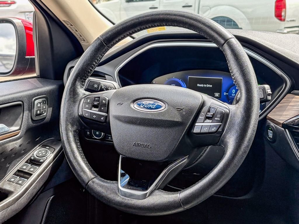 2020 Ford Escape Titanium Hybrid