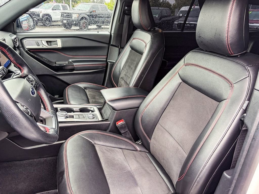 2022 Ford Explorer ST-Line