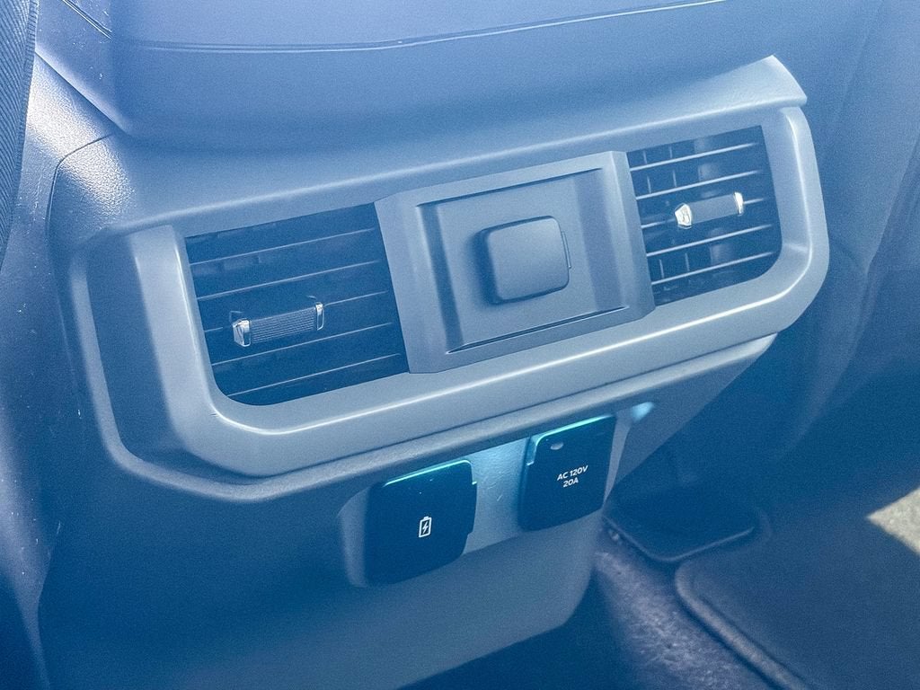 2024 Ford F-150 Lightning Flash