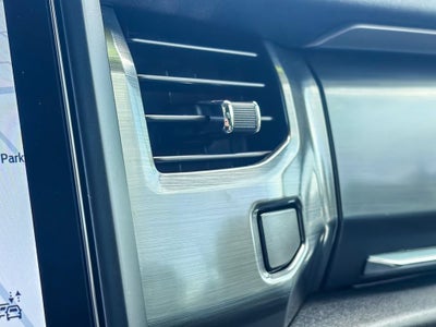 2024 Ford F-150 Lightning Flash