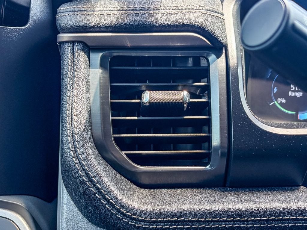 2024 Ford F-150 Lightning Flash