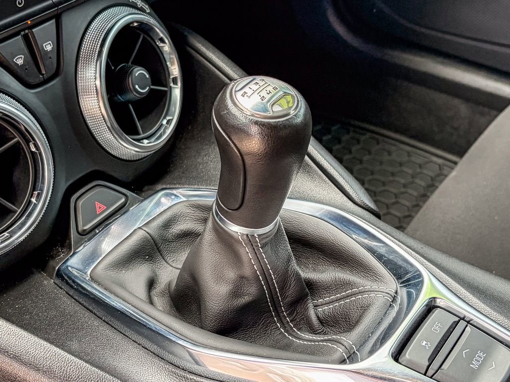 2021 Chevrolet Camaro 1LS