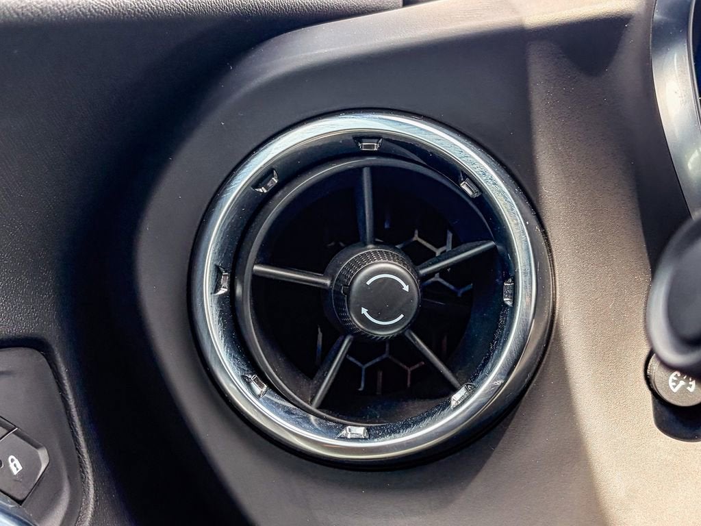 2021 Chevrolet Camaro 1LS