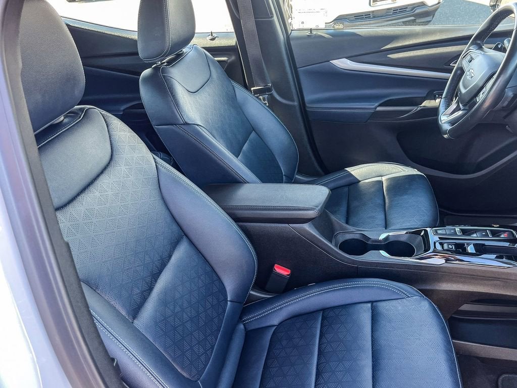 2023 Chevrolet Bolt EUV LT