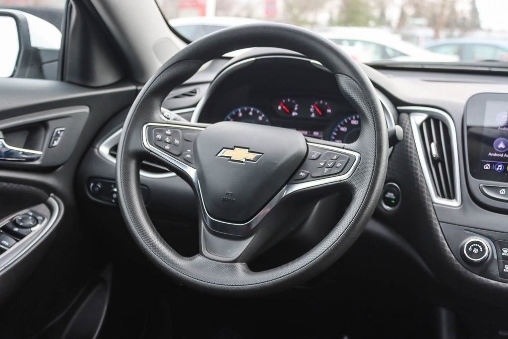 2025 Chevrolet Malibu LS