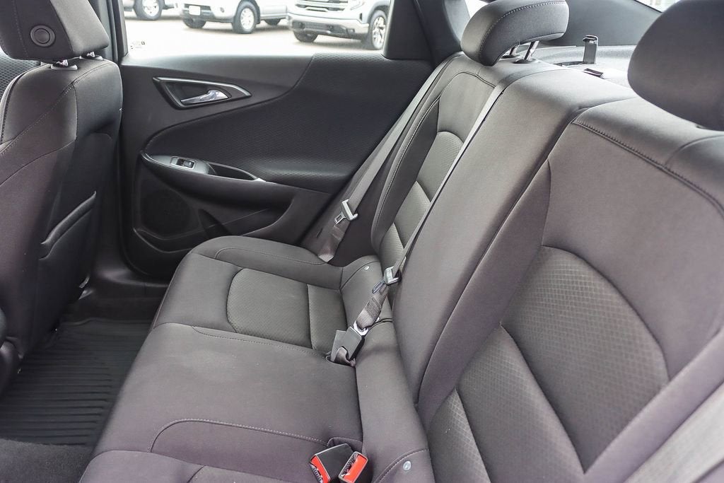 2025 Chevrolet Malibu LS