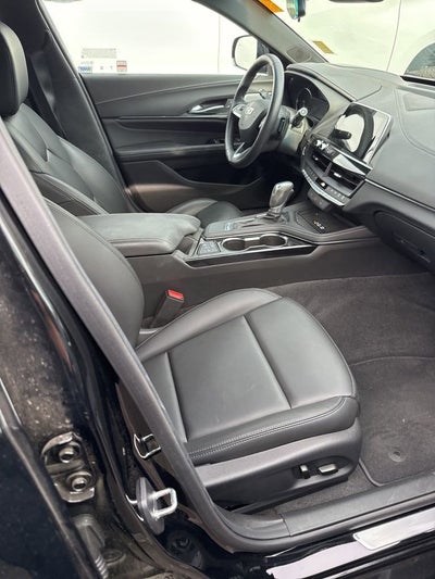 2023 Cadillac CT4 Luxury