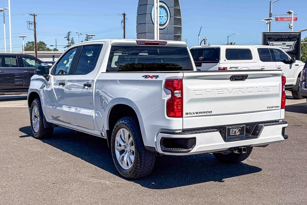 2024 Chevrolet Silverado 1500 Custom