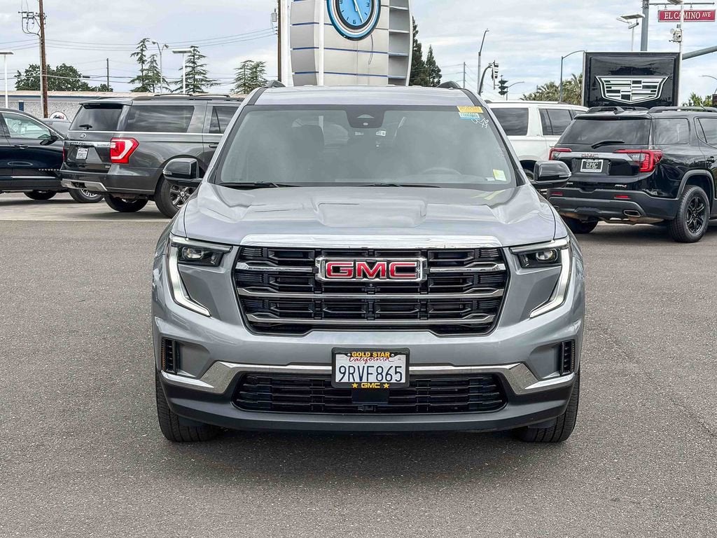 2025 GMC Acadia Elevation