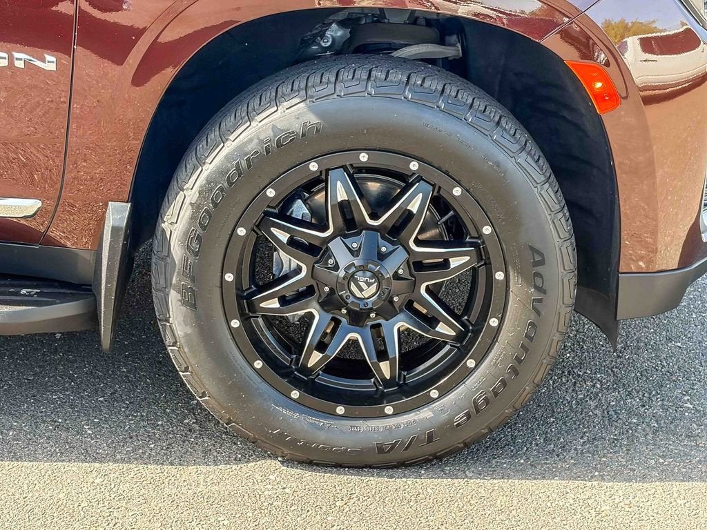2022 GMC Yukon SLT