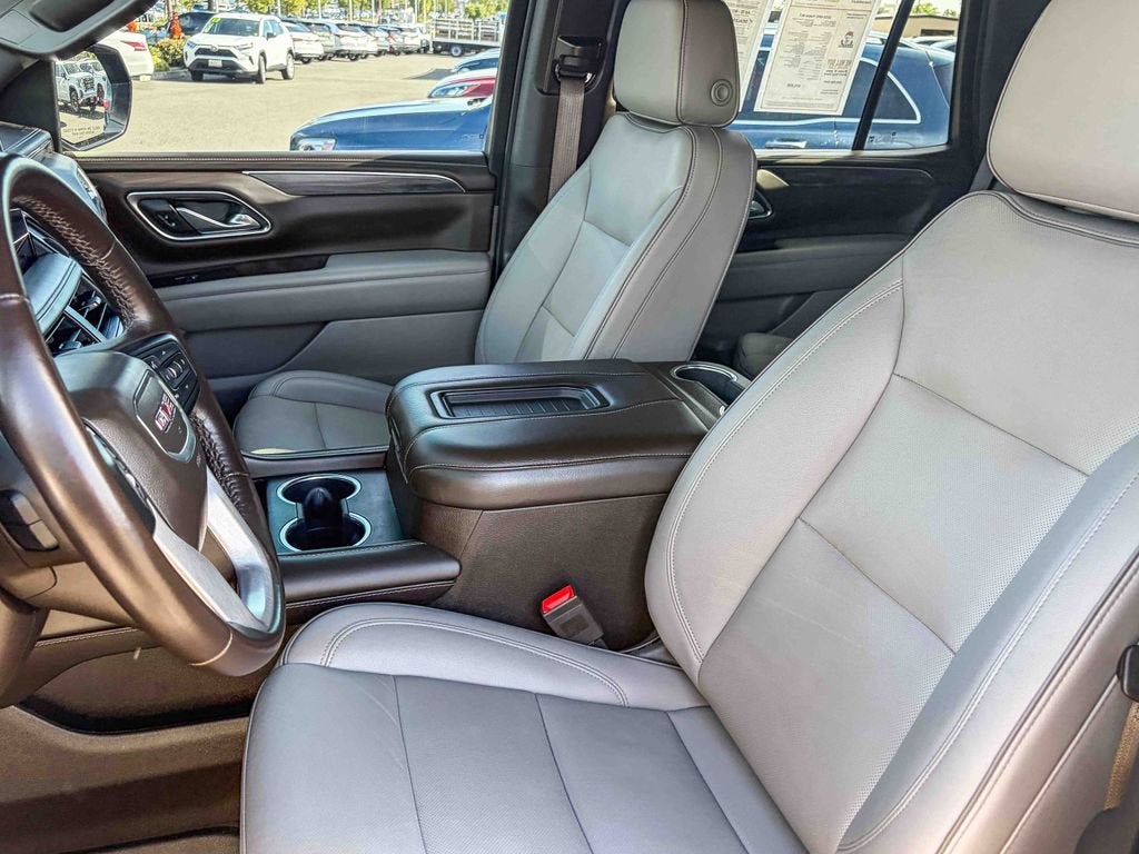 2022 GMC Yukon SLT