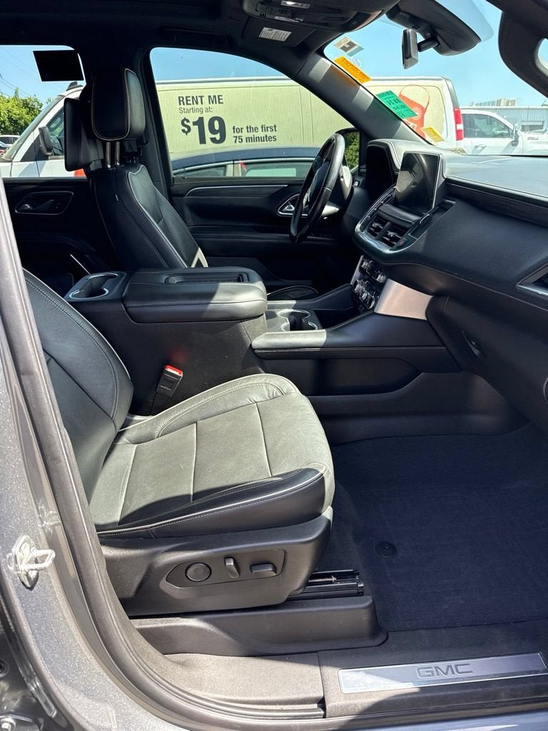2021 GMC Yukon XL SLT