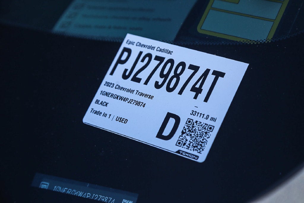 2023 Chevrolet Traverse LT Cloth