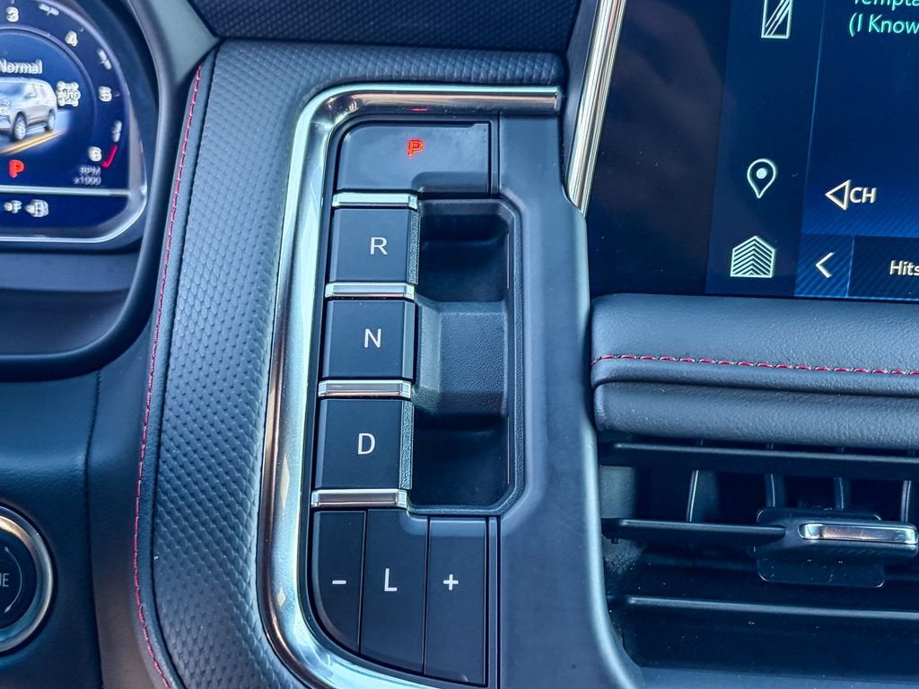 2024 Chevrolet Suburban RST