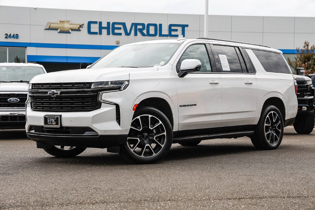 2023 Chevrolet Suburban RST