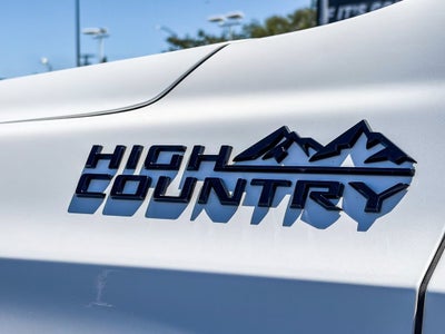 2021 Chevrolet Suburban High Country