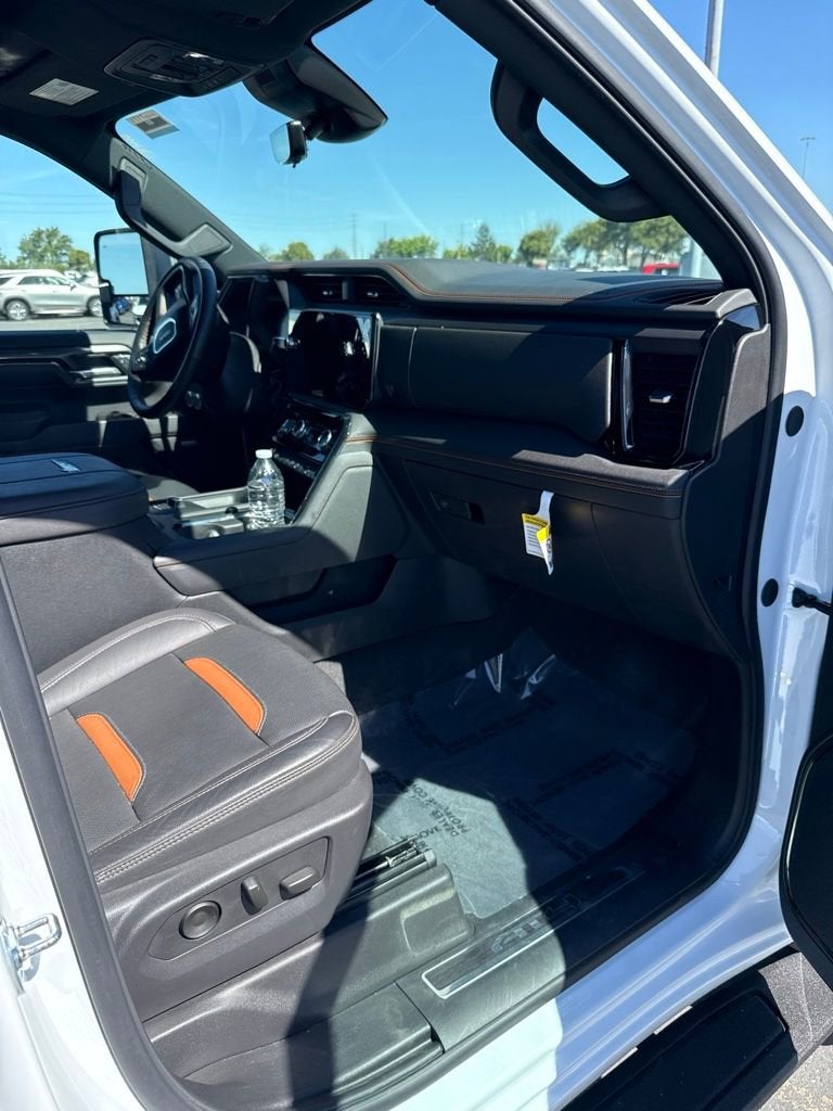 2025 GMC Sierra 2500 HD AT4