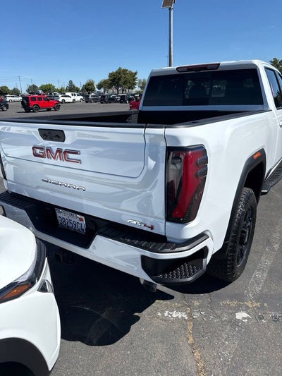 2025 GMC Sierra 2500 HD AT4