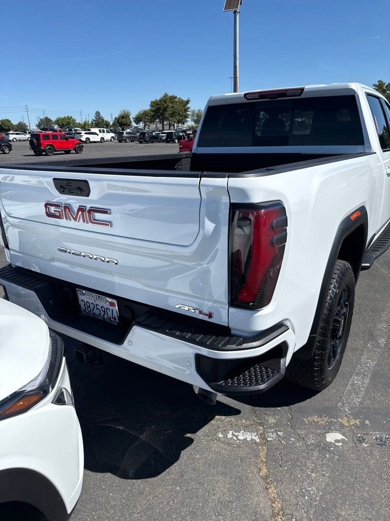 2025 GMC Sierra 2500 HD AT4