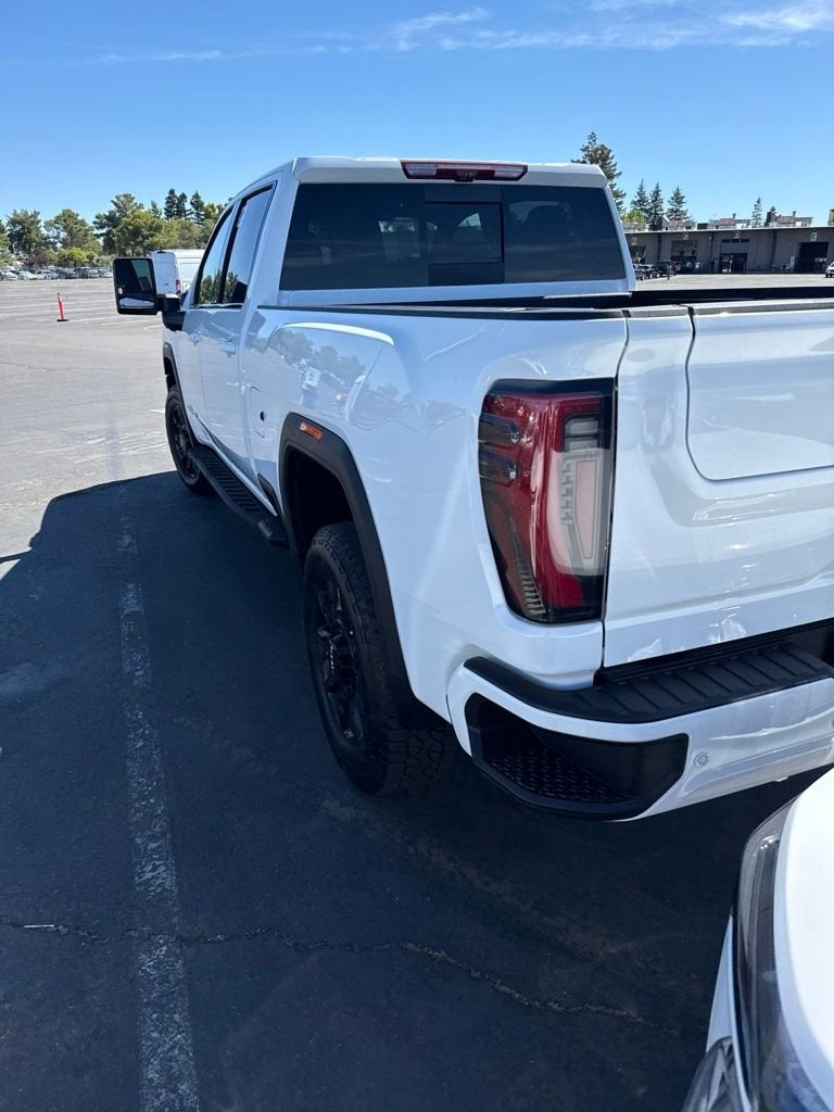 2025 GMC Sierra 2500 HD AT4