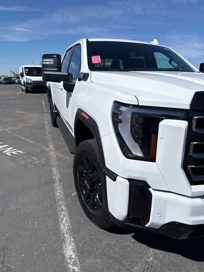 2025 GMC Sierra 2500 HD AT4