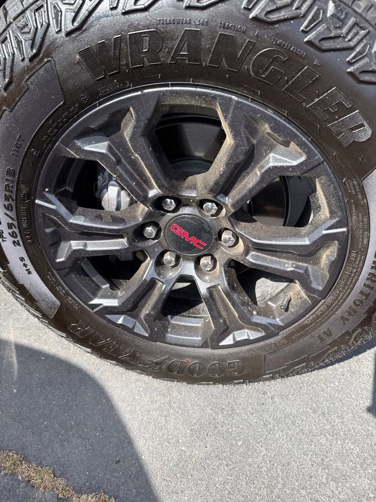 2025 GMC Canyon Elevation