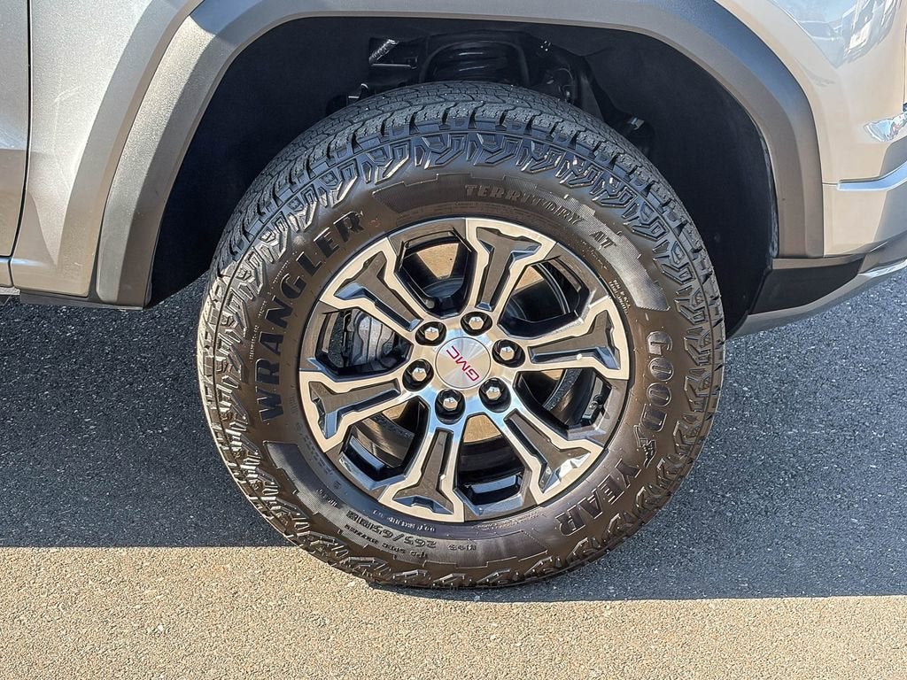 2023 GMC Canyon AT4