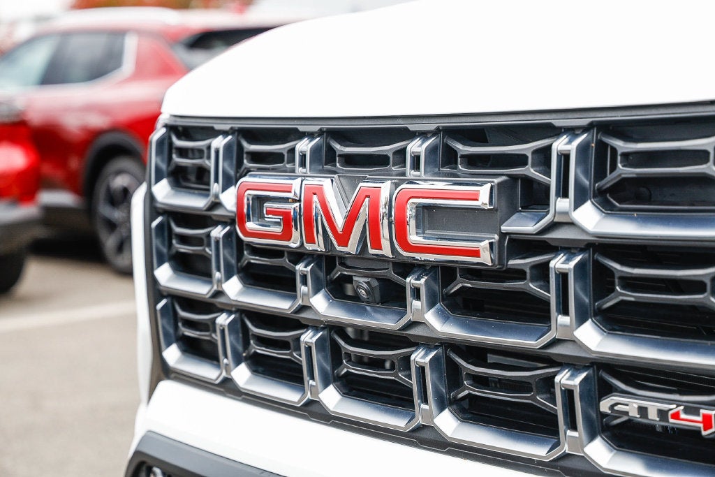 2024 GMC Canyon AT4