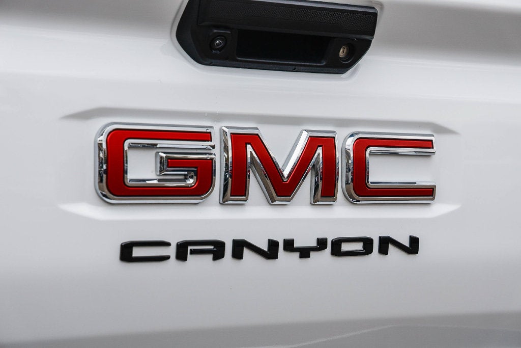 2024 GMC Canyon AT4