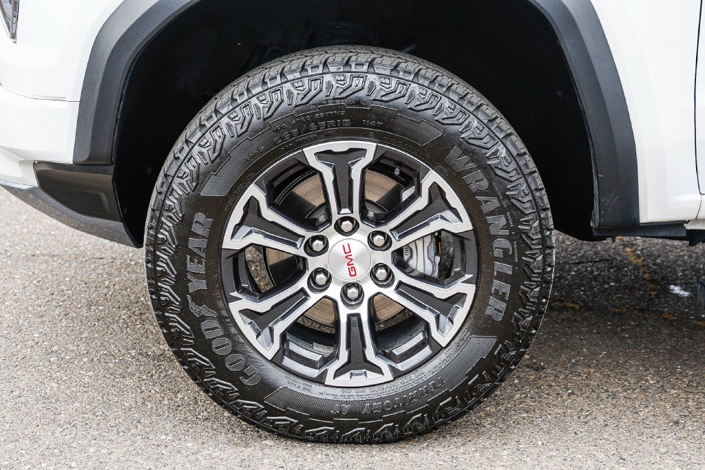 2024 GMC Canyon AT4