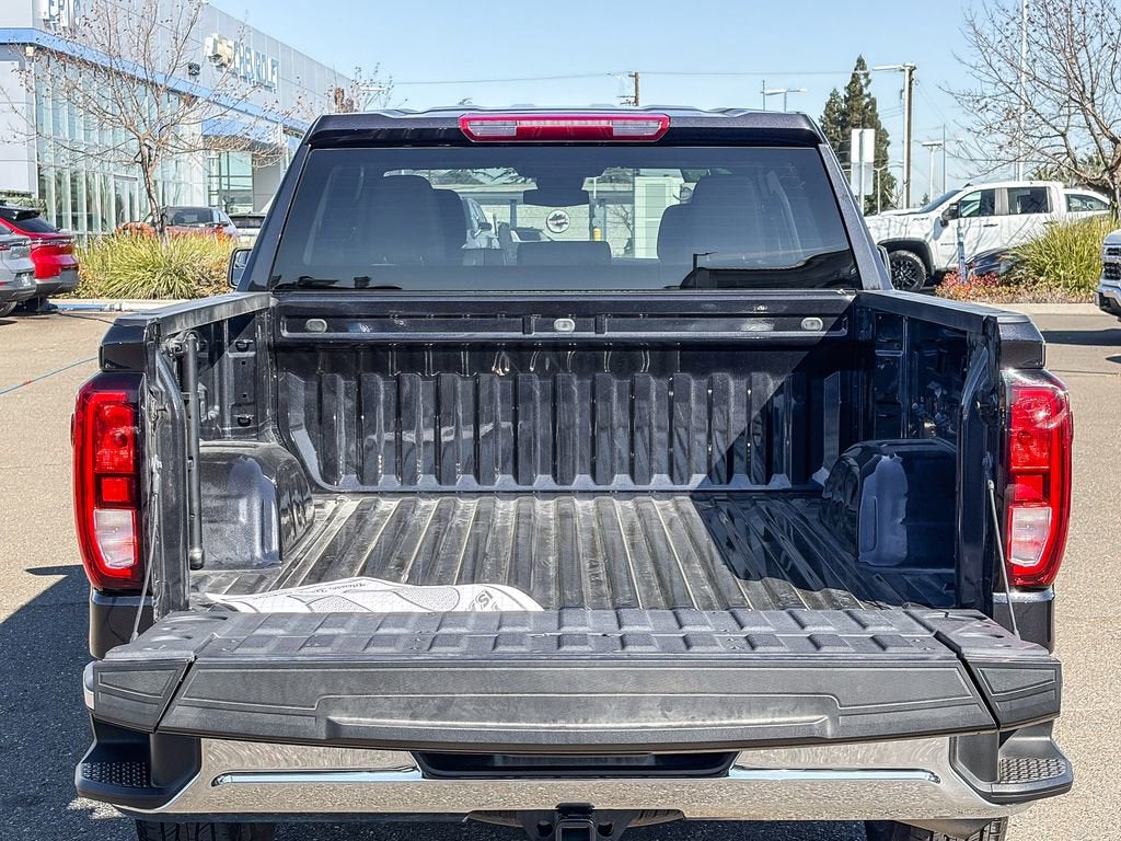 2024 GMC Sierra 1500 SLE