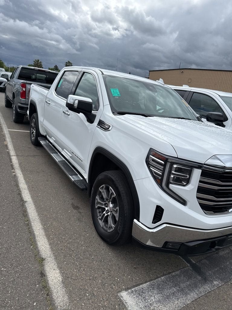 2024 GMC Sierra 1500 SLT