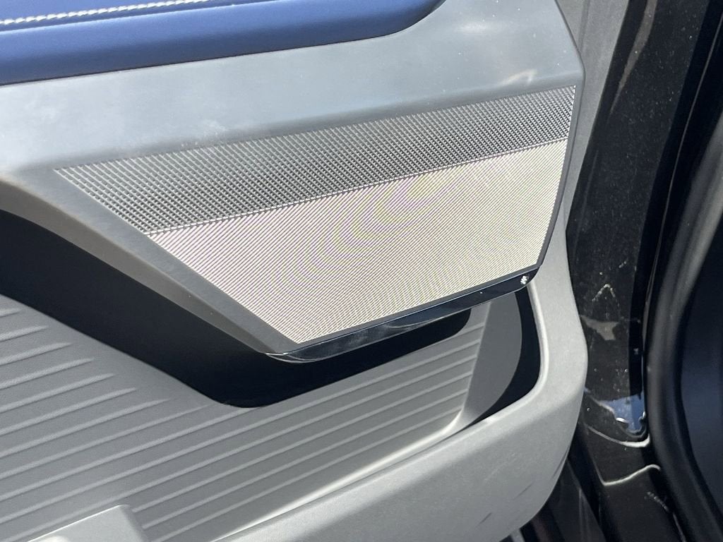 2026 Cadillac VISTIQ Premium Luxury