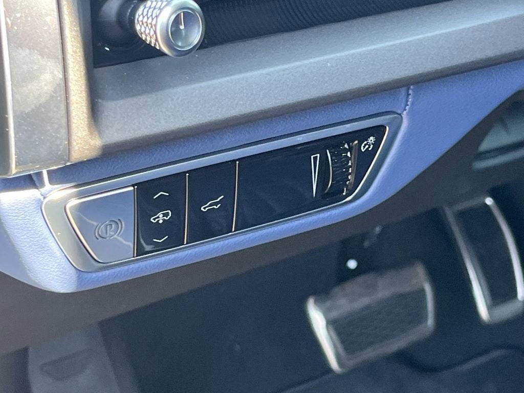 2026 Cadillac VISTIQ Premium Luxury