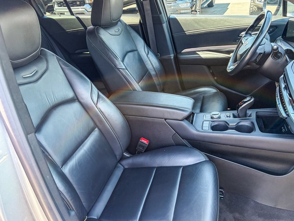 2024 Cadillac XT4 Premium Luxury